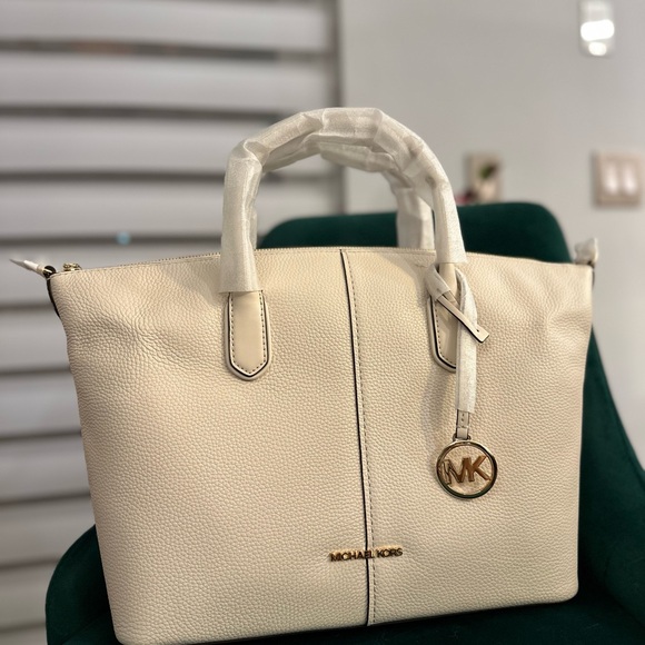 NWT! NEW!  KORS Michael Kors Hyde Large Pebbled Leather Satchel -Cream White - Picture 14 of 15